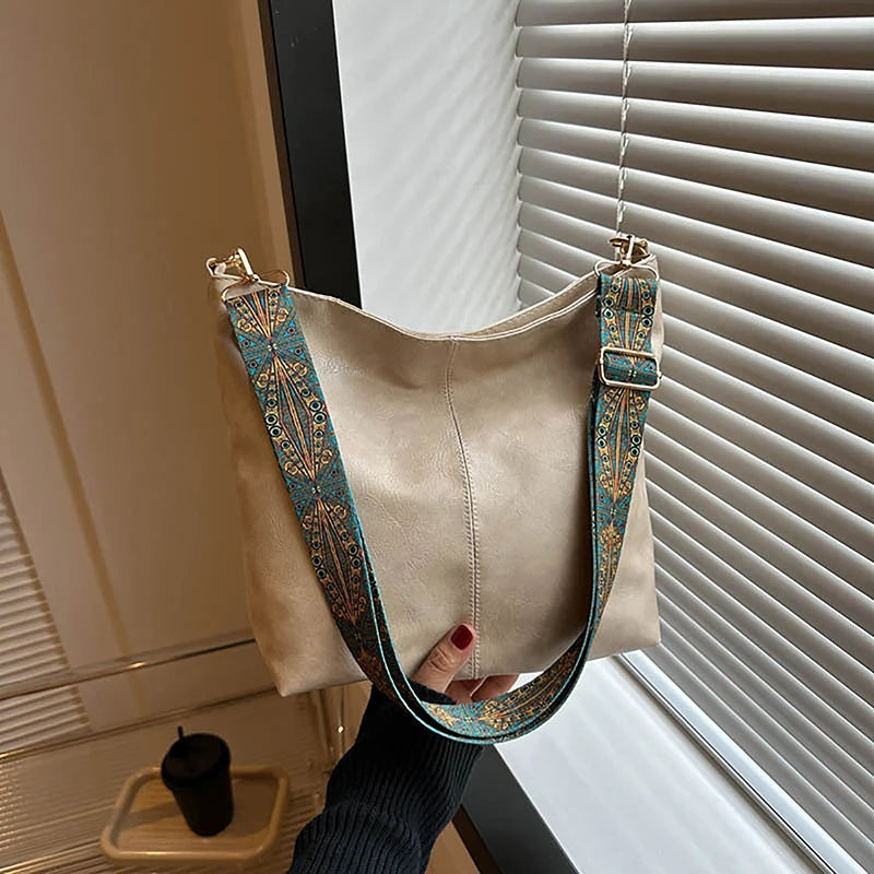 Wide Strap Retro Shoulder Bag