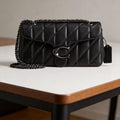 The 2026 Model High-end Chain Shoulder Bag Features a Diamond-pattern Design, Which is Both Fashionable And Versatile.