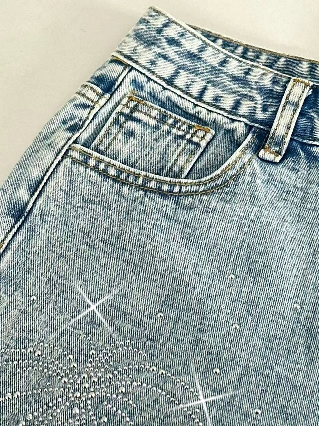 High-Waist Denim Mid-Length Shorts Jeans for Women with Sparkle Rhinestones Light Blue Wash Trendy Cowgirl Style ropa para mujer